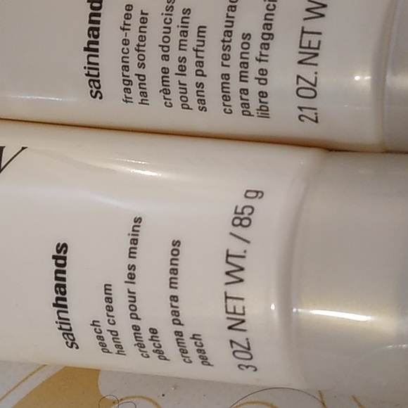 Mary Kay Satin Hands - Picture 4 of 7